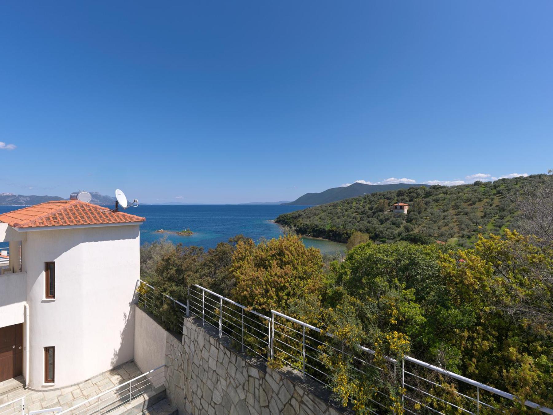 Olivia Sports And Sea Villa Pteleos Exterior photo